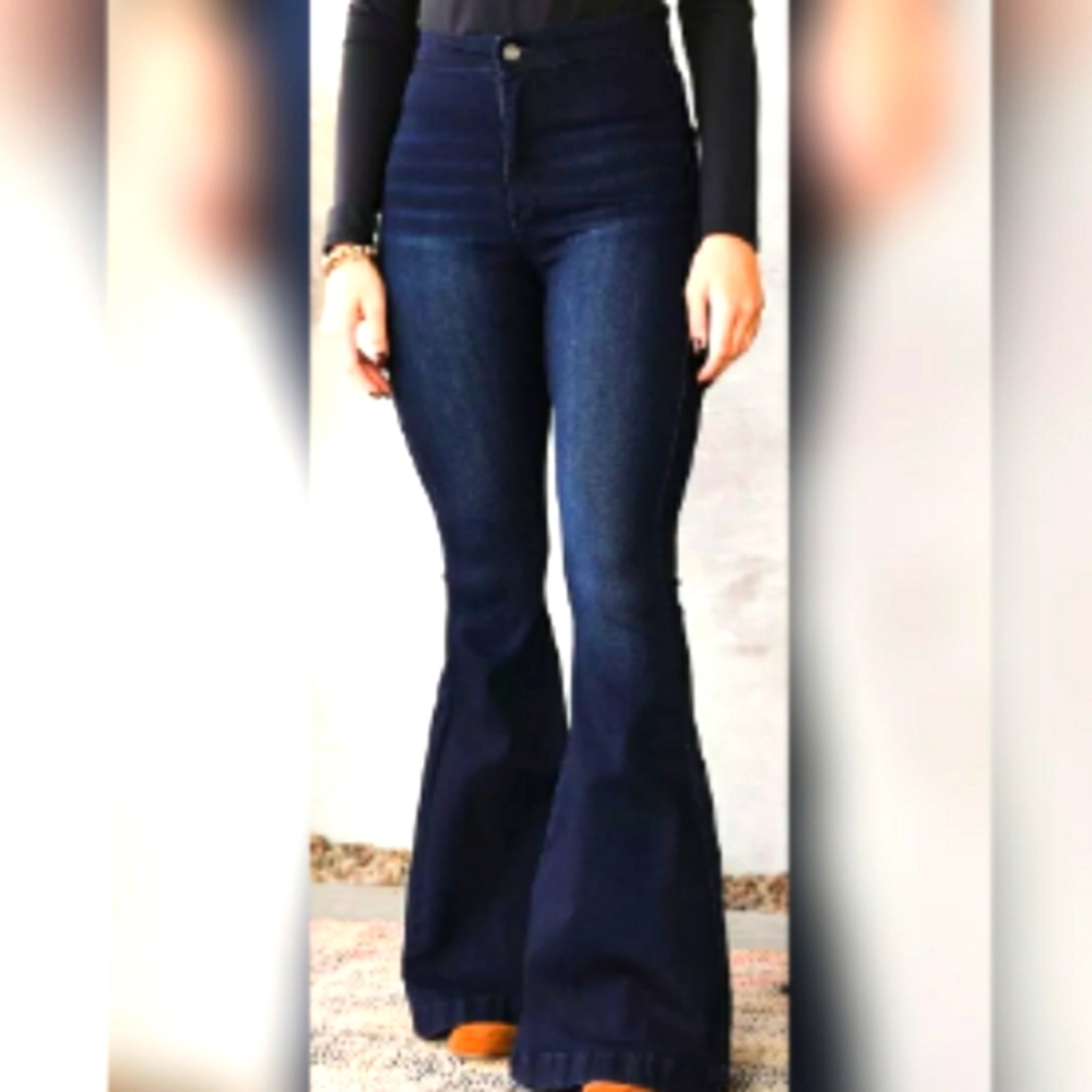 Kancan Jeans High Rise Super Flare Super Stretch Size 11/29 Like New Inseam 34